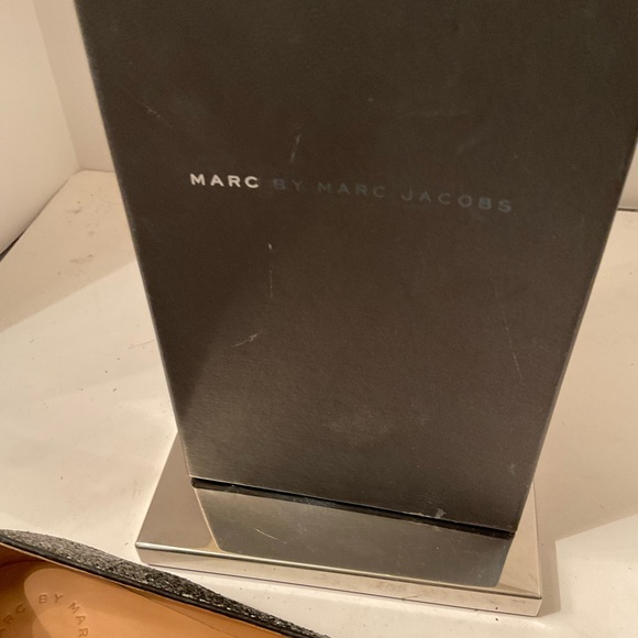 Marc Jacobs grey glitter mouse w/whisker shoes. - Picture 2 of 4